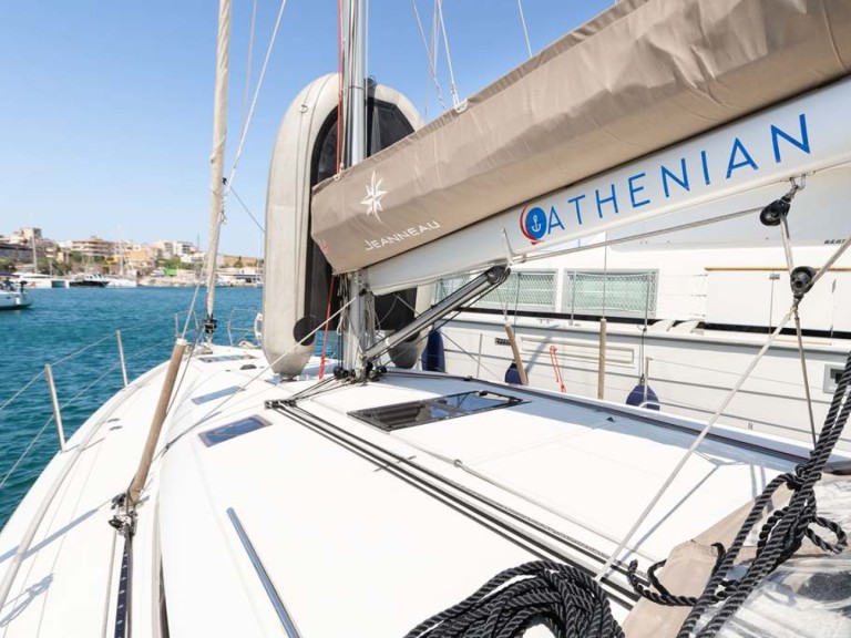 Bareboat Rental Sailboat Jeanneau with a boat licence