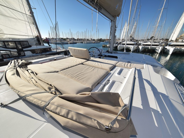 Boat rental Lagoon Lagoon 46 in Rogoznica on Samboat