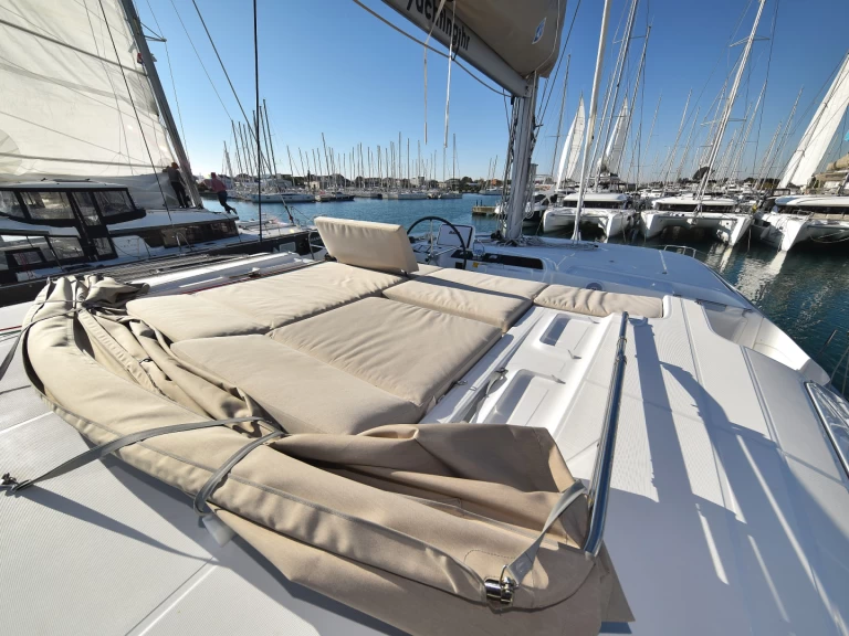 Boat rental Lagoon Lagoon 46 in Rogoznica on Samboat