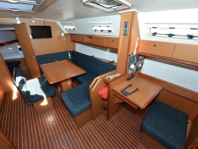 Yacht charter Primošten cheap Cruiser 40