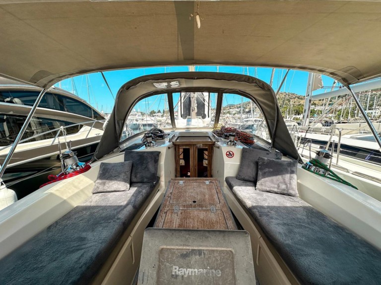 Rent a Bavaria Cruiser 40 Bodrum