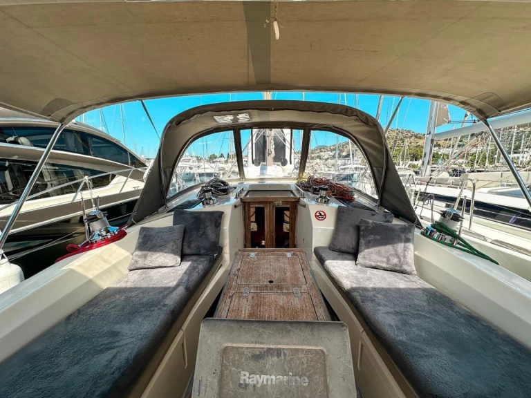 Rent a Bavaria Cruiser 40 Bodrum