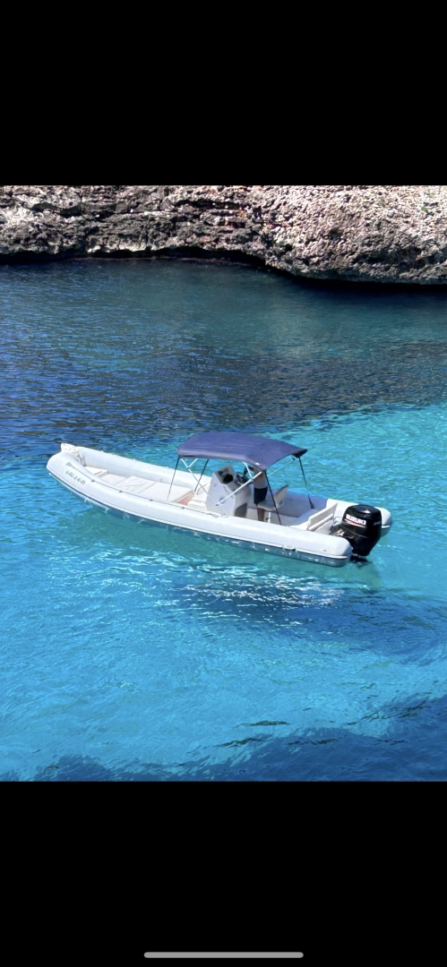 Bareboat Rental RIB COSRARICA with a boat licence