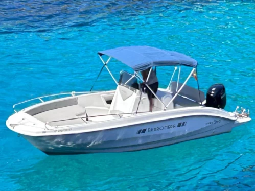 Bareboat Rental Motorboat Orizzonti with a boat licence