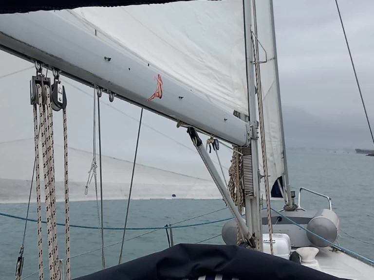 Rent a Cantiere Del Pardo Grand Soleil 40 La Spezia