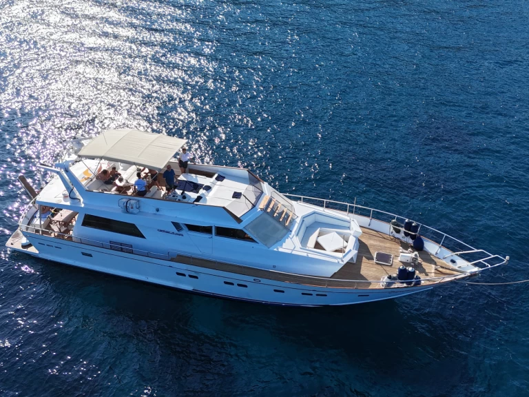 Luxury Yacht for rent Catania at the best price
