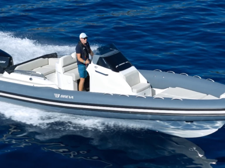Motorboat for rent Sorrento at the best price