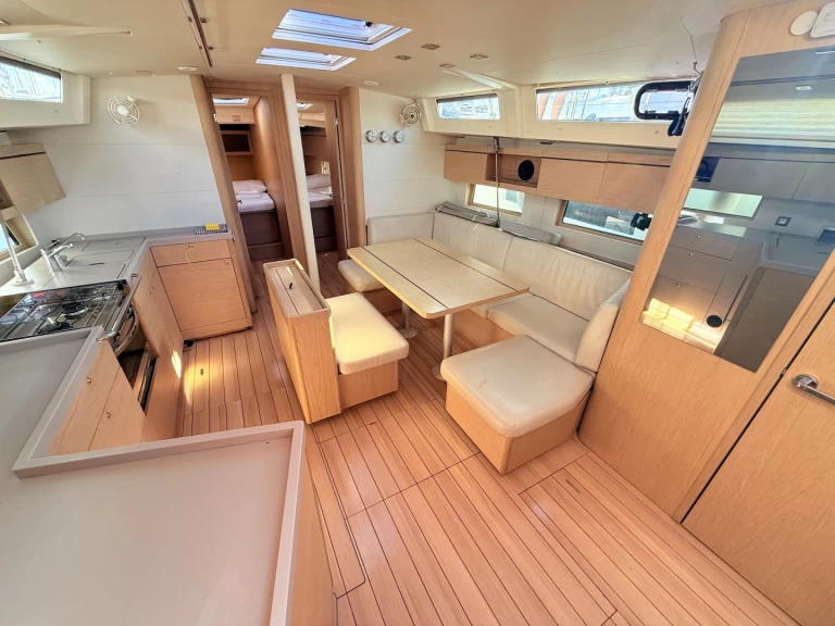 Sailboat rental in Sukošan - Bénéteau Oceanis 46.1