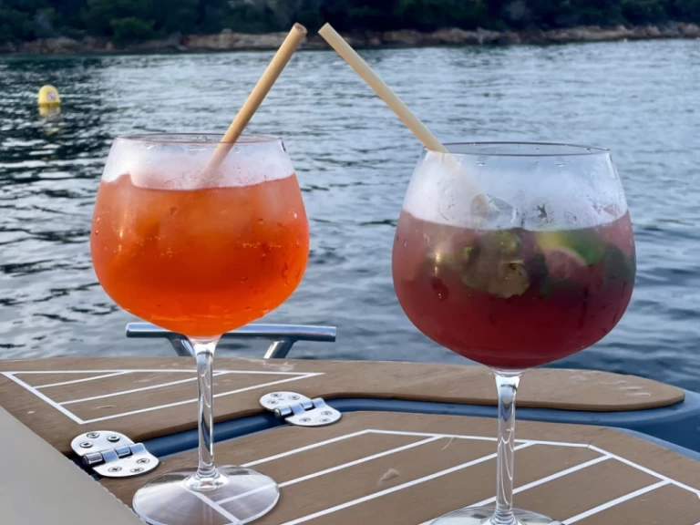 Rent a Jeanneau CAP CAMARAT Antibes