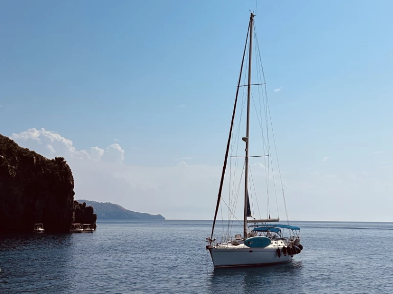 Sailboat rental with or without captain Jeanneau Palermo