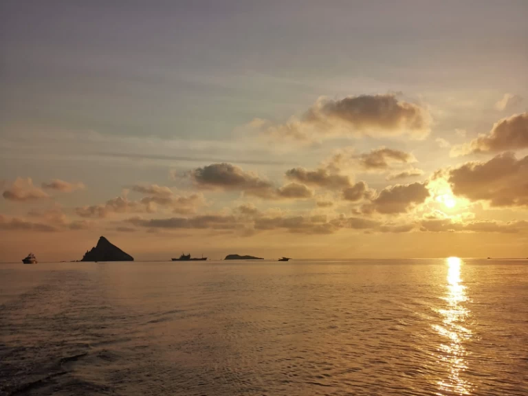 Bareboat Rental Sailboat Jeanneau with a boat licence