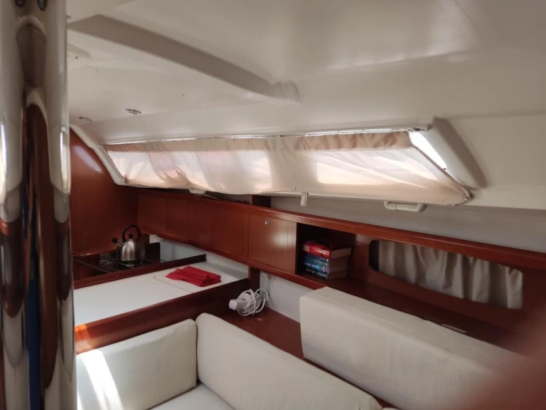 Bénéteau Oceanis 34 charter bareboat or captained in  Néa Péramos