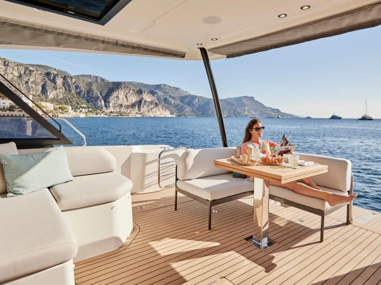 Yacht charter Capo d'Orlando cheap M48