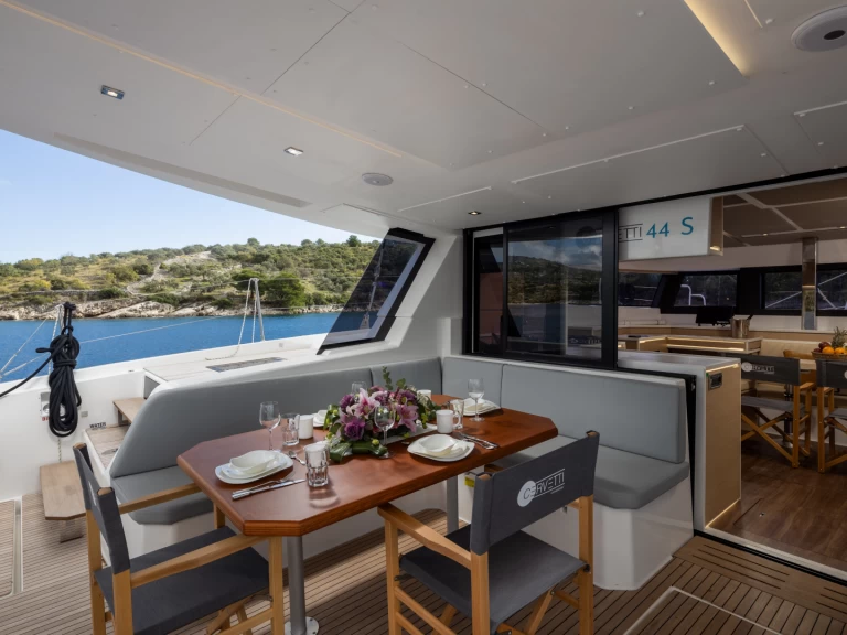 Yacht charter Rodi Garganico cheap Cervetti 44 