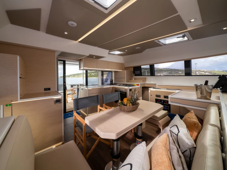 Catamaran rental in Rodi Garganico - Cervetti Cervetti 44 