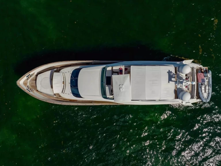 Luxury Yacht rental in South Miami Beach - Dominator 28M