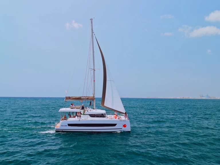 Rent a Bali Bali Catspace Voile Barcelona