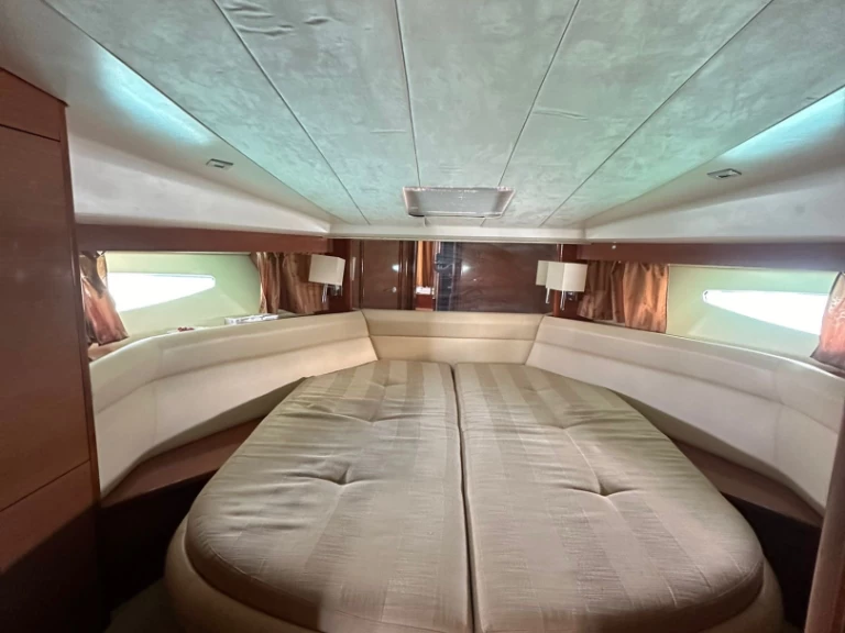 Boat rental Prestige Prestige 390 S in Milazzo on Samboat