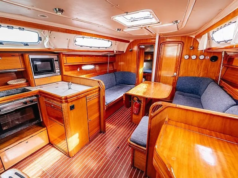 Sailboat rental with or without captain Bavaria Betina