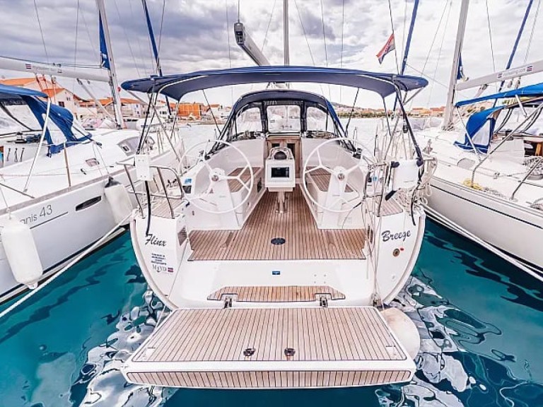 Yacht charter Betina cheap Cruiser 37