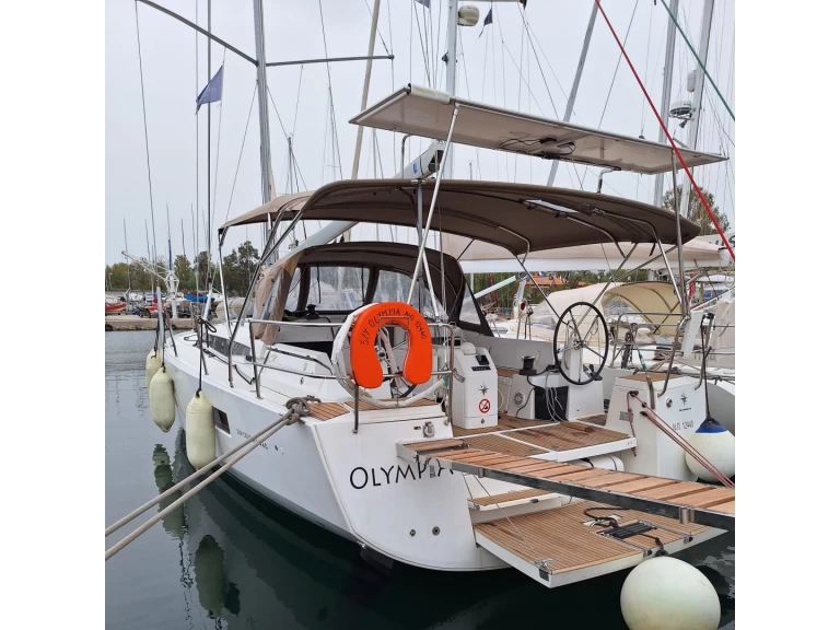 Jeanneau Sun Odyssey 440 in Skiathos on SamBoat