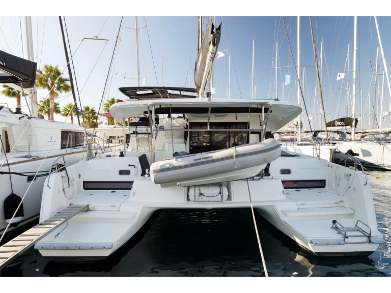 Lagoon Lagoon 42 in Lefkáda on SamBoat