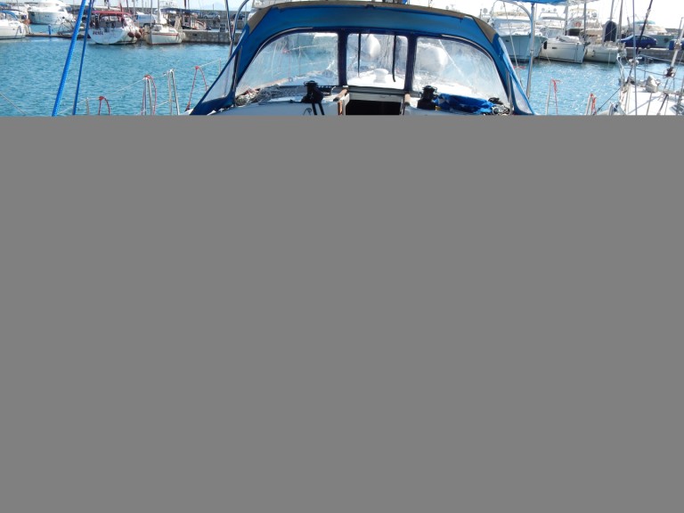 Sailboat for rent Néa Péramos at the best price