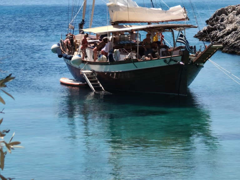 Rent a  Trehantiri Skopelos Town