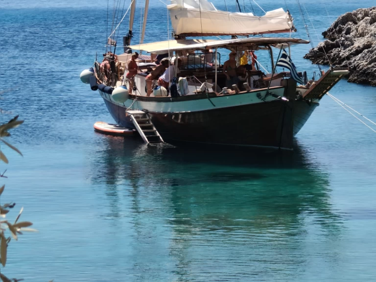 Rent a  Trehantiri Skopelos Town