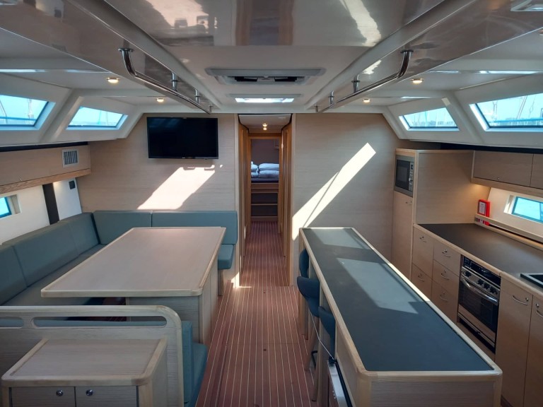 Sailboat for rent Trogir at the best price