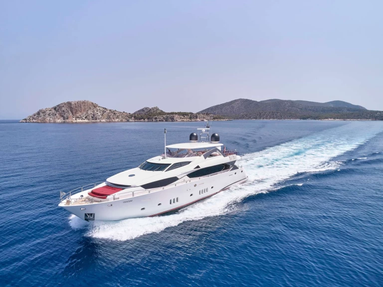 Luxury Yacht rental with or without captain Sunseeker Greece