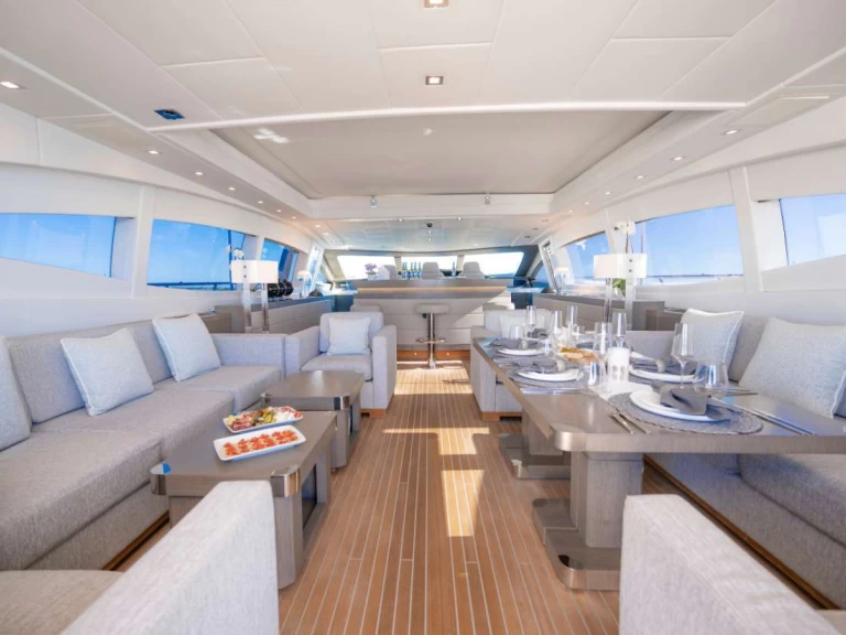 Luxury Yacht rental in Paradise Island - Mangusta TOTAL