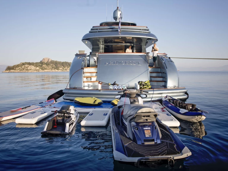 Yacht charter Piraeus cheap PRINCESS L