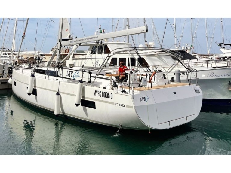 Yacht charter Cecina cheap Bavaria C50