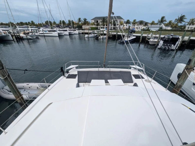 Rent a Bali Bali 4.1 Nassau