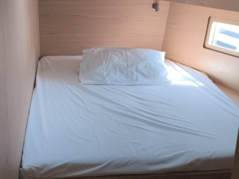 Bénéteau Oceanis 51.1 in Néa Péramos on SamBoat