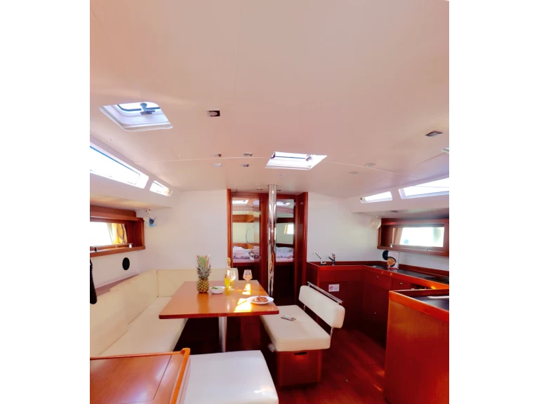 Sailboat rental in Kaštel Gomilica - Bénéteau Oceanis 48