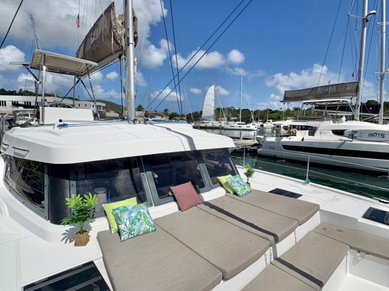 Catamaran rental in Parham Town - Bali Bali Catspace Voile