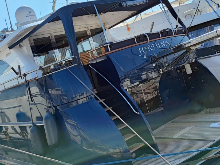 Rent a Continental 2200 Limassol