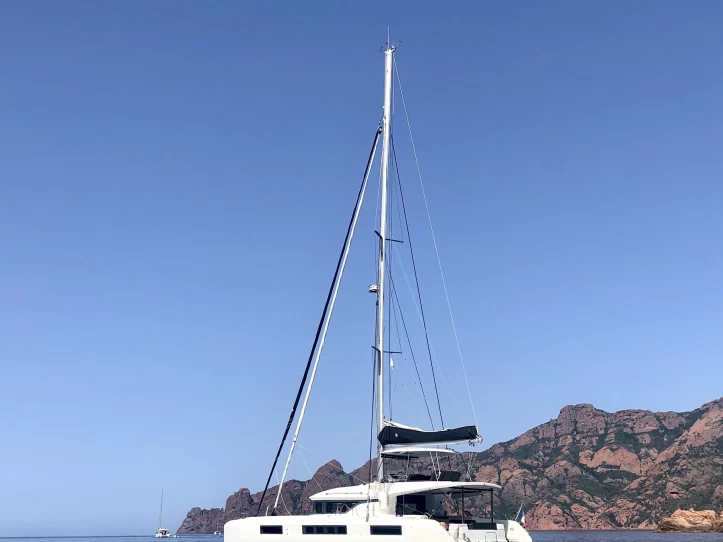 Yacht charter Port Cogolin cheap Lagoon 50
