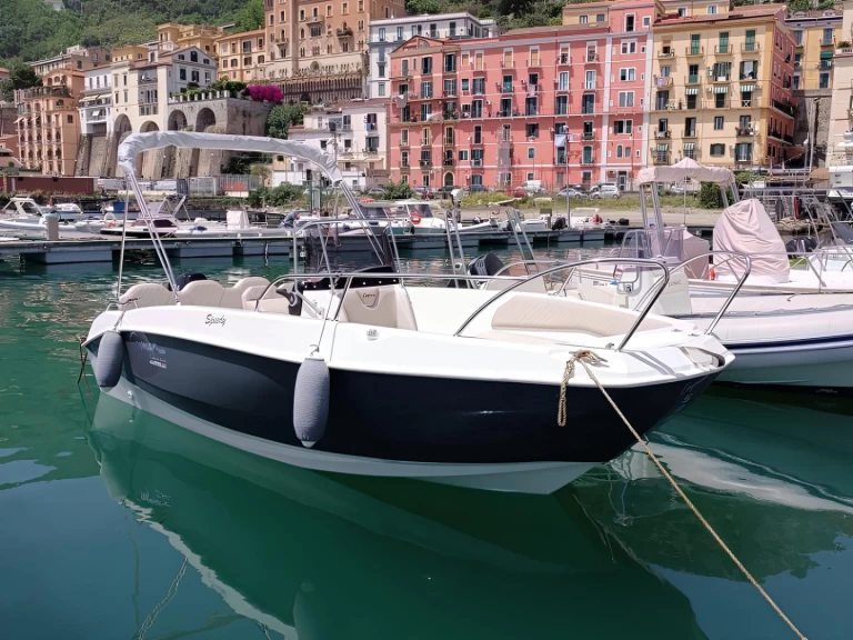 Motorboat rental with or without captain Terminal Boat Salerno