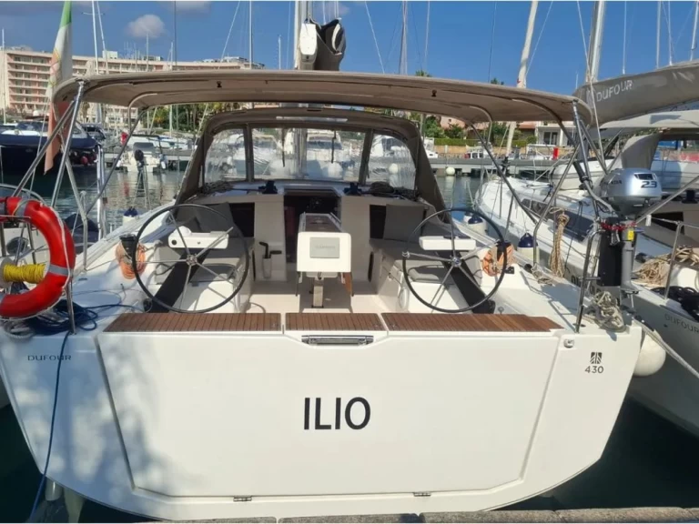 Bareboat Rental Sailboat Dufour with a boat licence