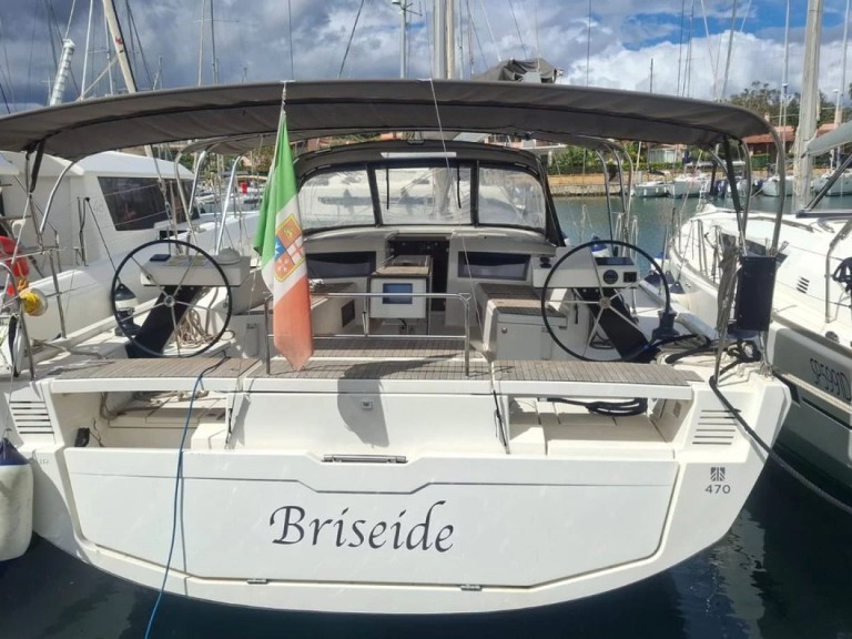 Yacht charter Cagliari cheap Dufour 470