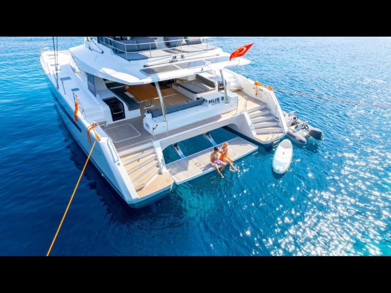 Fountaine Pajot Fountaine Pajot Alegria 67 - 5 + 2 cab. in Bodrum on SamBoat