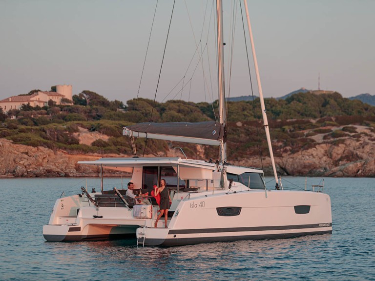 Yacht charter Alimos cheap Isla 40