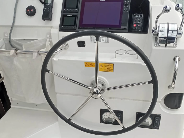 Yacht charter Alimos cheap Lagoon 40