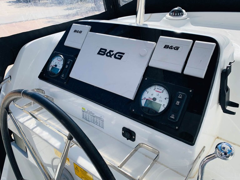 Boat rental Lagoon Lagoon 42 in Alimos on Samboat