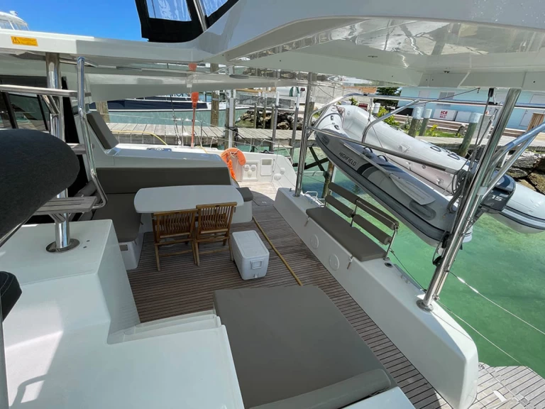 Yacht charter Alimos cheap Lagoon 42