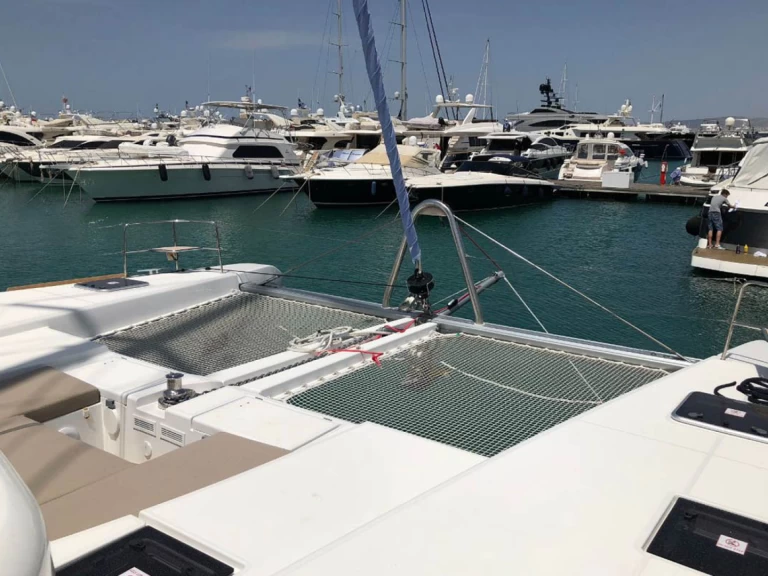 Catamaran for rent Alimos at the best price