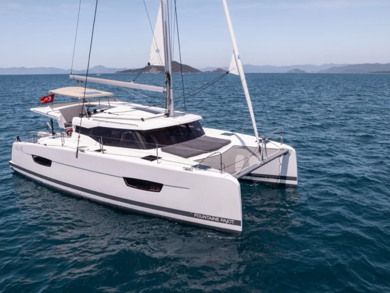 Catamaran rental in Fethiye - Fountaine Pajot Isla 40
